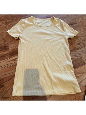 GAP WOMENS SMALL RIBBED T SHIRT PALE YELLOW
